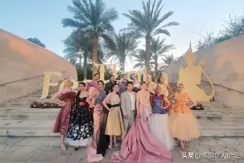 泰国女星Pancake身着泰丝礼服走秀 Slay全场图片