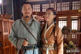 《燕云台》刘奕君与他的三个女儿，戏里是他软肋，戏外邀宠互动图片