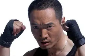 不要名气要自由，平民影帝李易祥，戏红人不红，做好圈内的圈外人图片