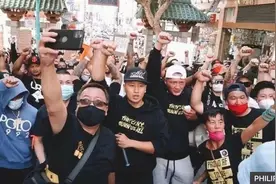华裔美国说唱歌手：从谋杀未遂到领导华人反歧视运动图片