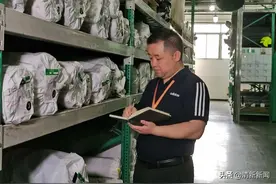 诚展鞋业有限公司这名员工被评为“身边好人”，是你的同事吗？图片
