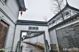 浙江宁波溪口古镇独此一家，72间民国风客房，再现民国旧影图片