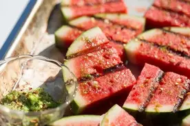 中国烧烤地图，到底哪里人最爱吃烧烤？没什么事是烧烤解决不了的图片