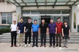 乌干达天唐集团、深圳益三达集团相关领导到易新建筑参观考察图片