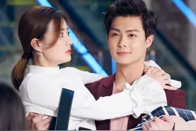 张铭恩和神秘女子回酒店，新女友身材不输徐璐，这么快就放下了图片