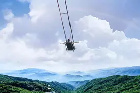 高山还能这样玩？飞上天、爬悬崖，天知道有多好玩图片
