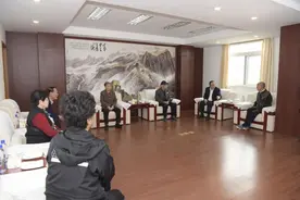 受最高检和安徽省委领导委托，陈武看望王敏同志家人图片