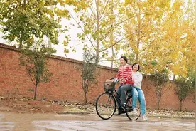 很遗憾，这个世界上的很多妈妈都不是「李焕英」图片