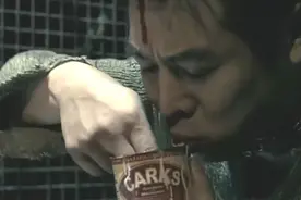 男孩从小被当成狗养，长大后替主子打黑拳，最后就差1点就噬主了图片