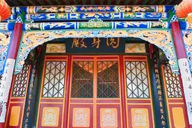 山西深山古庙，藏着尊肉身菩萨，3个尼姑2个和尚看守几十年图片