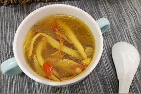 入秋后要想免疫强，多给家人喝这“三菇汤”，味道鲜美蛋白高图片