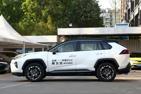 20万不买奇骏CR-V，丰田威兰达，不怕车坏，还配3种四驱图片