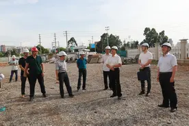 自治区高院林玉棠副院长到北海海事法院新审判综合楼项目工地视察指导工作图片