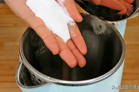 电热水壶水垢再多也别怕，老保姆教一招，3分钟快速去除，超干净图片