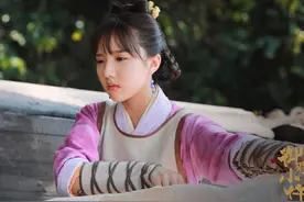 有一种运气叫做苏晓彤！两次捡漏出演，靠小景和楚楚成为新晋小花图片