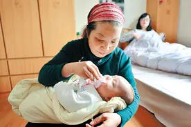 “女人坐月子，别让亲妈伺候”，过来人：不仅添堵还影响夫妻感情图片