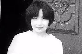 “北大才女”插足两段婚姻，作家为她妻离子散，诗人因她家破人亡图片