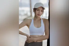 干货：哑铃侧平举动作在训练当中的常见错误图片