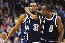 1.7秒准绝杀，全场51分12篮板7助攻，双加时12分，这怪物怎么防？图片