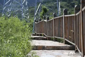 登山健身荞麦山！千米步道赏奇观！图片