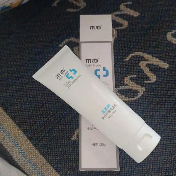 屈臣氏“便宜货”护肤品，导购很少主动推荐，用过的人却赞不绝口