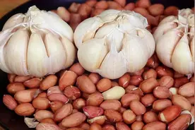 花生米别再油炸，教你1个秘制做法，比油炸还酥脆，超简单图片