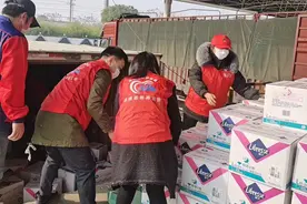 维达抗“疫”闪电战！30万片Libresse薇尔卫生巾送抵湖北图片
