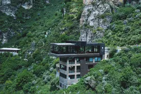 北京周边避暑好地方白石山纳凉登山避暑图片