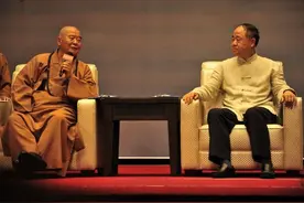 102年前的今天，鲁迅的《狂人日记》发表，从此揭开创作的总序言图片