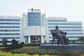 “钢”柔并济：一家天津钢铁厂的涅槃图片