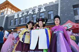 瞧，延边人欢度州庆的热闹场面图片