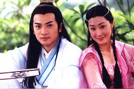“慕容九”侯炳莹罕露面，抗癌成功精神好，与家人反目成仇多年图片