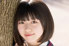 日本美女泽村的学生装日常图片