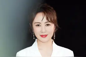 准妈妈马丽，比丈夫大11岁，婚姻有爱有痛图片