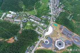 航拍景德镇三宝国际陶瓷艺术村图片