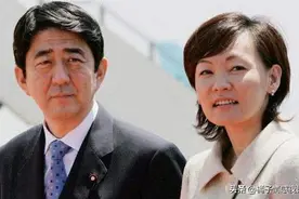 开酒馆，闹丑闻，迷小鲜肉，婆媳大战：这个日本第一夫人，不简单图片