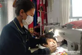 天山人家丨四代绣娘 情暖乡亲图片