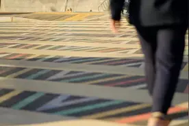 视频 | 彩绘道路已上线 自贸区昆明片区这里已开启“美颜”模式图片