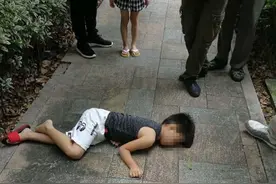 9岁孩子跳楼：父母要牢记，这3种情况，千万别再继续批评孩子图片