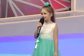 七岁小萝莉演唱《我的太阳》图片