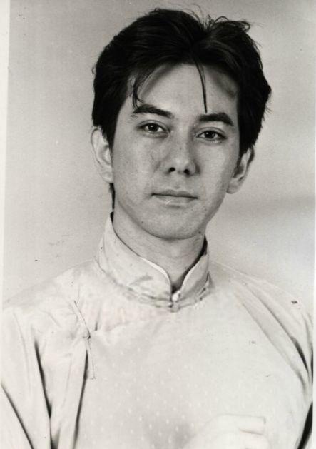 黄秋生身世之谜,回英国认祖归宗,父亲原来这么有权势