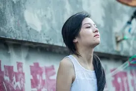 同样是年轻影后，春夏和周冬雨为何相差这么大？图片