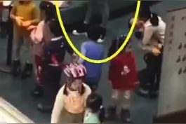 “最美女老师”火了，自从有了她，宝爸：以后孩子放学我来接图片