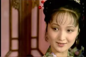 《红楼梦》：平儿情掩虾须镯，真的是在照顾晴雯吗？图片