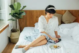 这双狂跑不掉跟的船袜，让你知道，脚的舒适度真的很重要图片