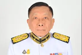 泰国枢密院16名老臣，军队退役将领7人，可代理国王职权图片