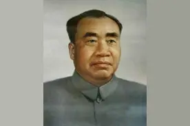 他是中共第一个卧底英雄，人人都尊重他，包括蒋介石图片