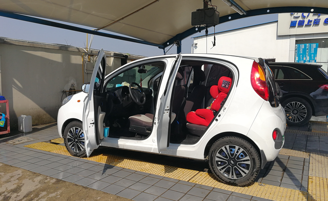 五年五万公里深度体验：不到5万块买的电动车是不是工业 垃圾？