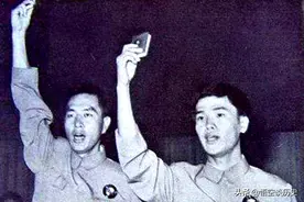 蒋介石亲自授衔的飞行员黄天明，驾机回归大陆，后来的结局如何？图片