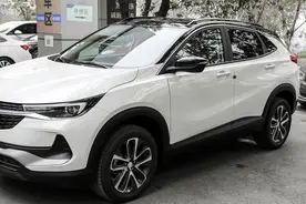 别克昂科拉跌至8万出头，入门T动力+6AT，油耗仅5.5L图片